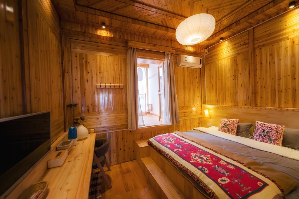 Huksum House Apartamento Diqing Exterior foto